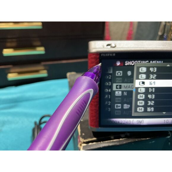 Fujifilm XF1 12.0MP Compact Digital Camera For Parts/Repair - Picture 6 of 10